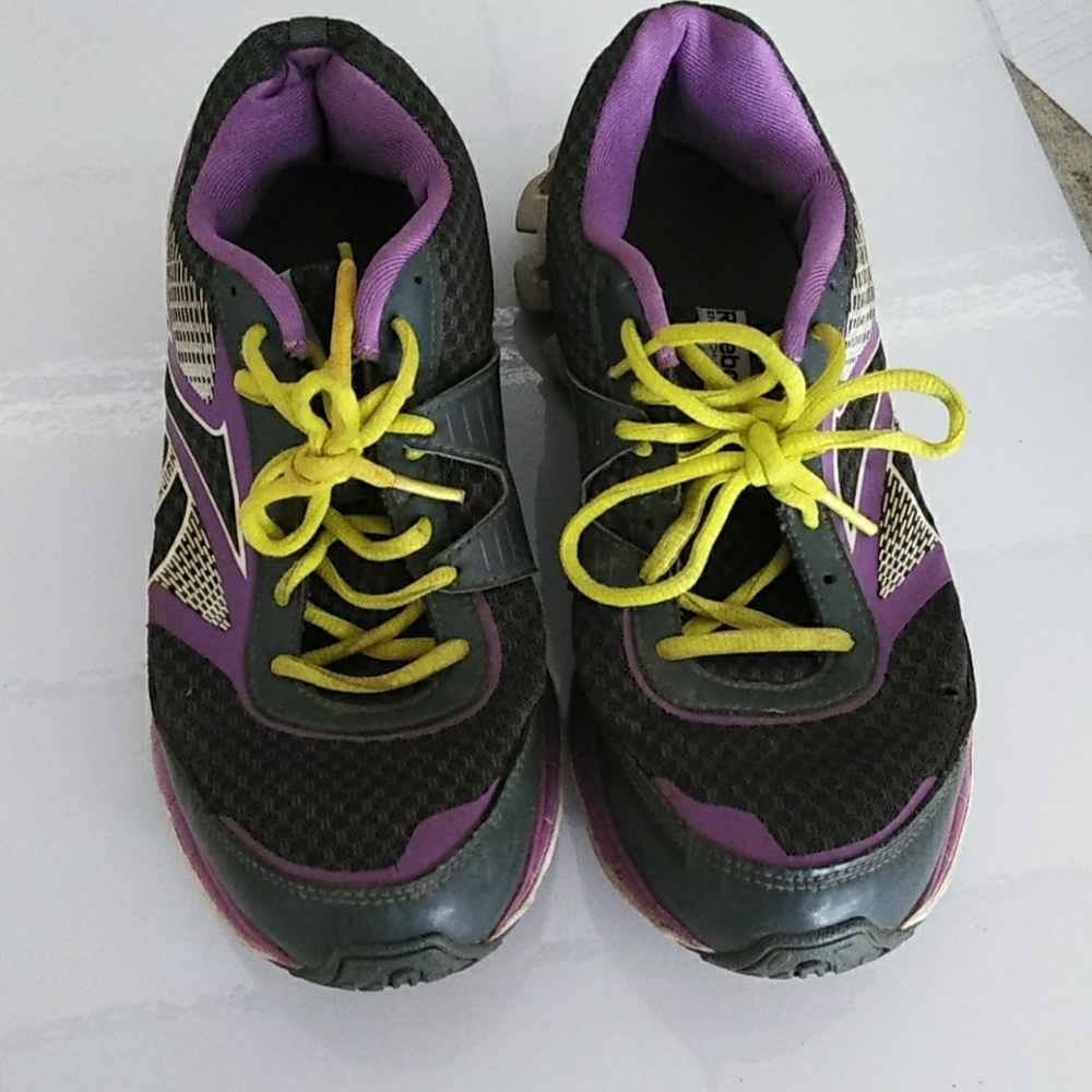 Women's Reebok zig Tech